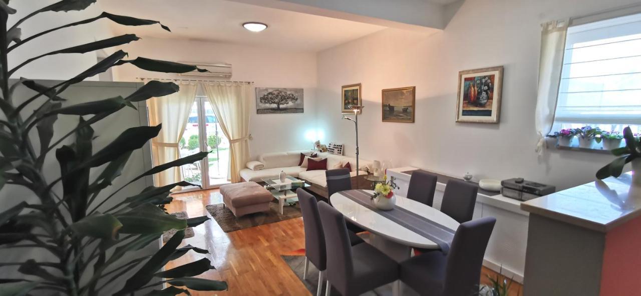 Apartman Kapovic Каштела Экстерьер фото